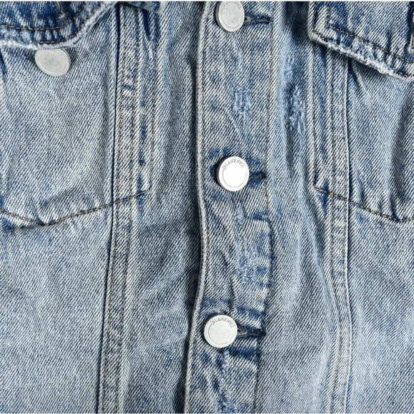 Blank NYC || Denim Jean Jacket Cropped Hem Classic Trucker Size Large - Picture 7 of 14